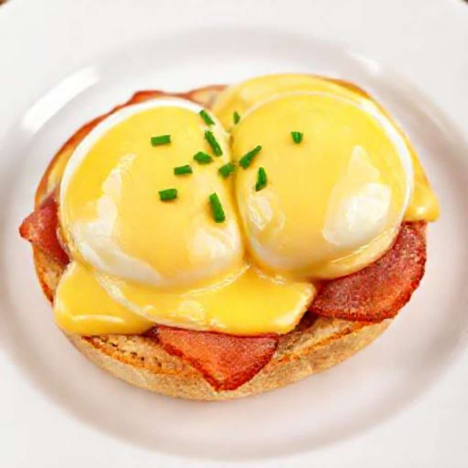 Classic Eggs Benedict