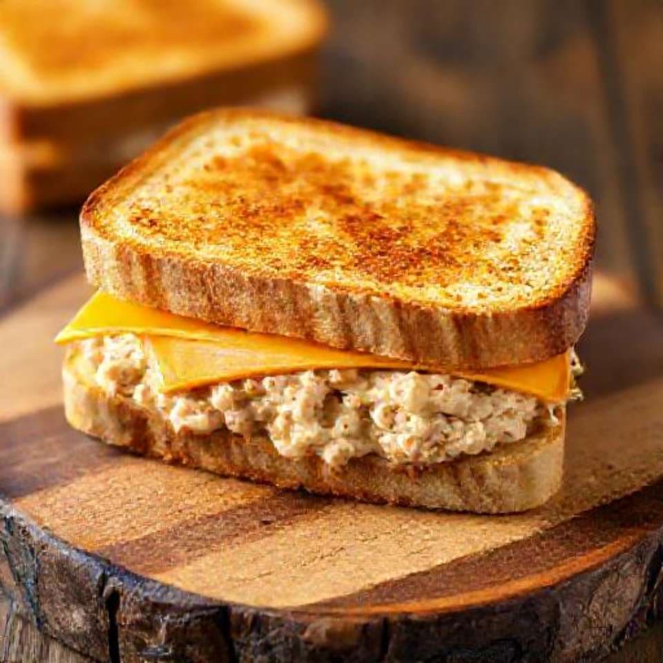 Quick & Easy Tuna Melt