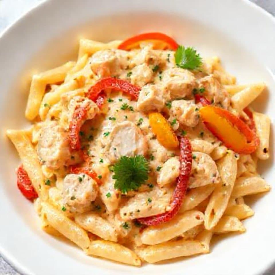 Creamy Chicken and Bell Pepper Pasta