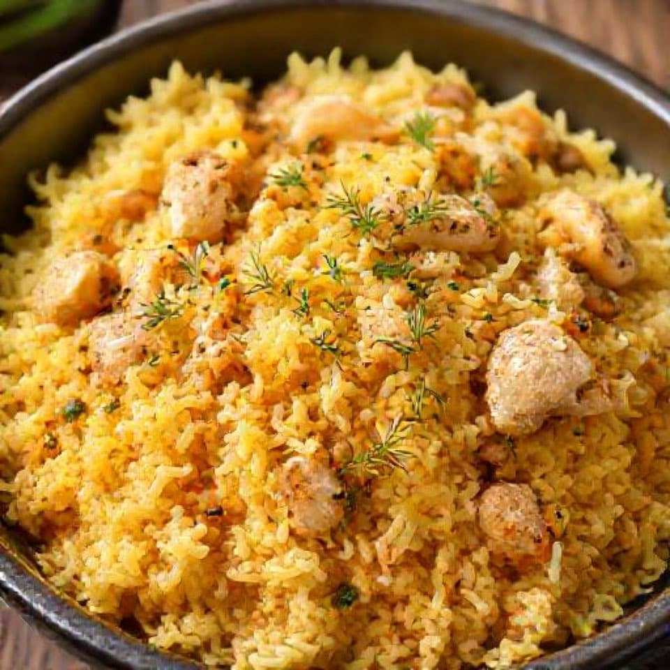 Куриный плов с луком