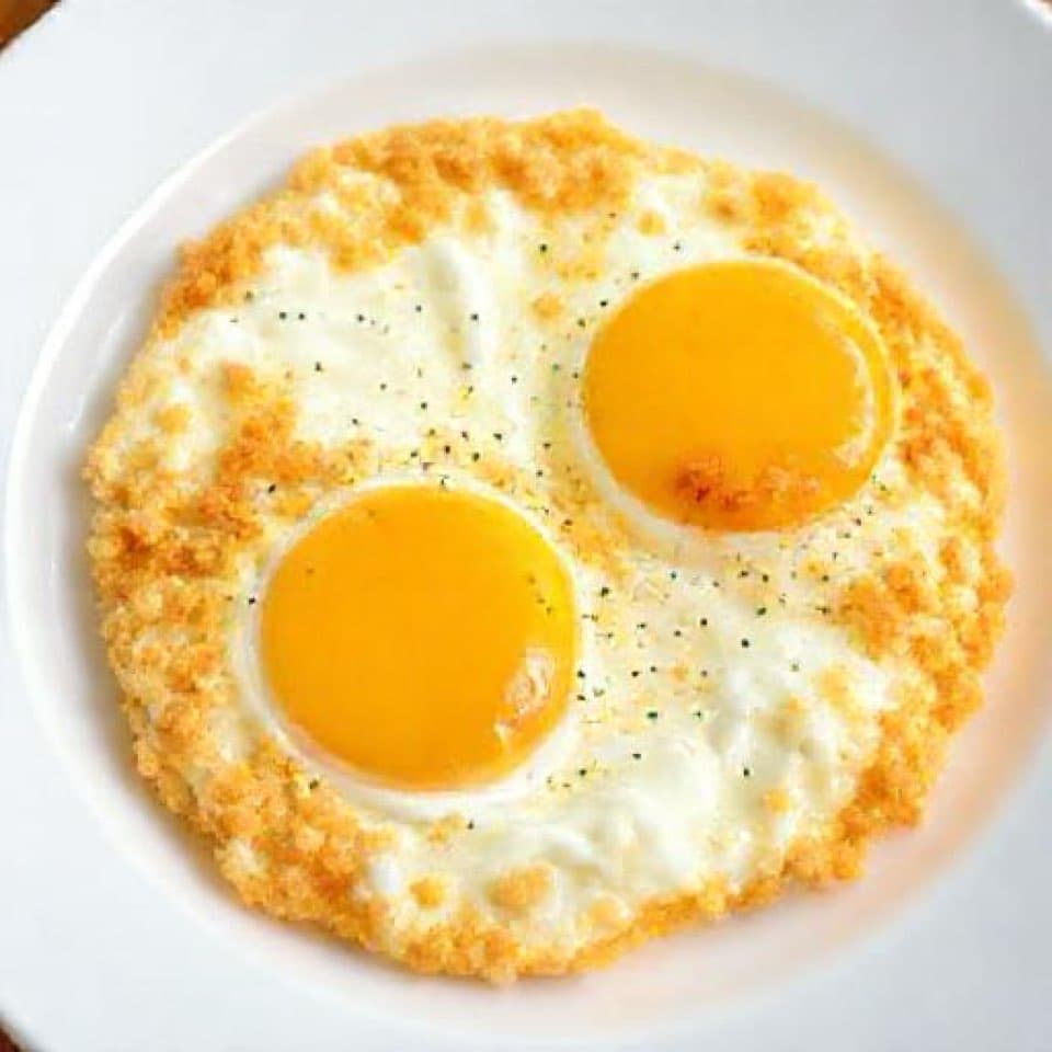 Crispy Yogurt-Coated Eggs
