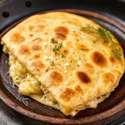 Baharatlı ve Peynirli Patatesli Gözleme