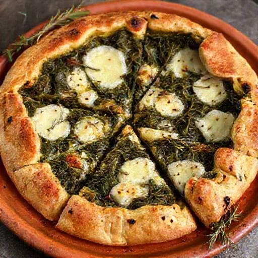 Erbazzone con Erbe di Campo e Scamorza