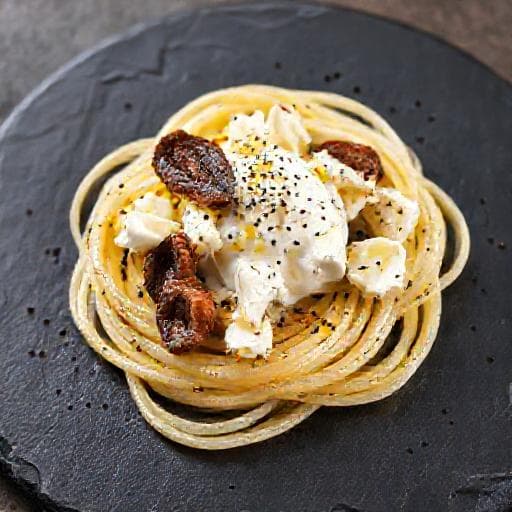 Friselle Pugliesi con Burrata e Acciughe