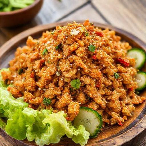 ลาบไก่ทอดกรอบ