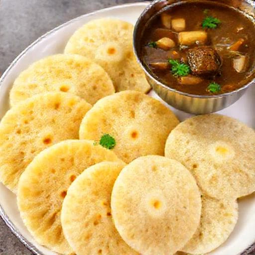 Rava Idli Sambar (Semolina Idli)