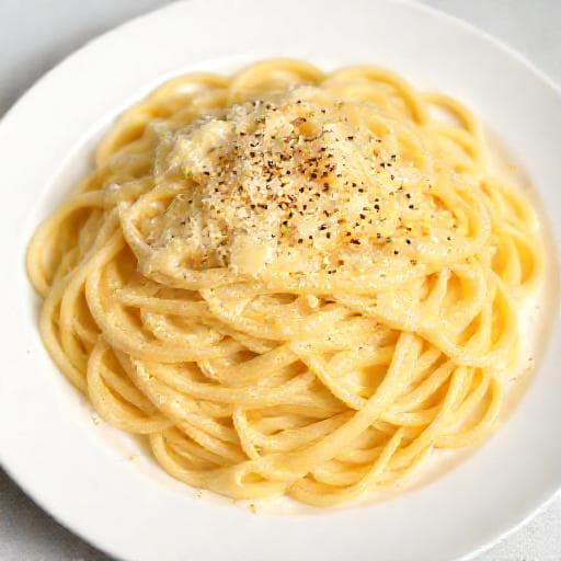 Fettuccine Alfredo (Traditional)