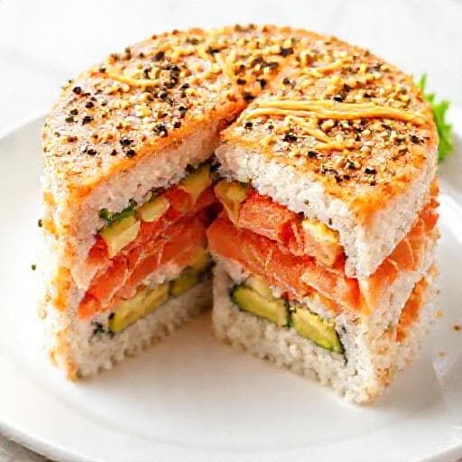 Sushi Torta s Lososom i Avokadom