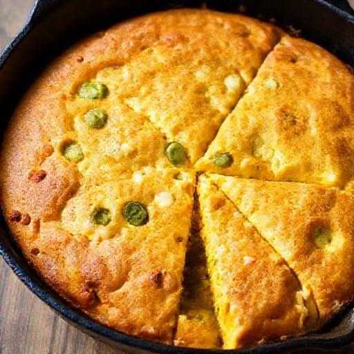 Quick Skillet Jalapeño Cornbread