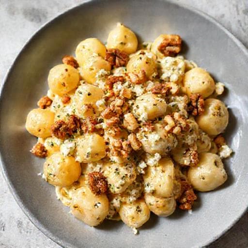 Quick Gnocchi with Gorgonzola and Walnuts