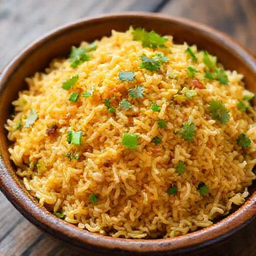 Cơm Chiên Tỏi (Garlic Fried Rice) - Traditional