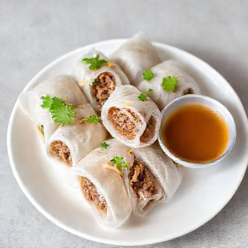 Bánh Cuốn Nóng (Steamed Rice Rolls)