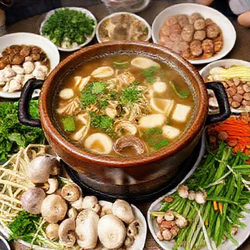 Lẩu Nấm Chay Truyền Thống (Traditional Vegetarian Mushroom Hot Pot)