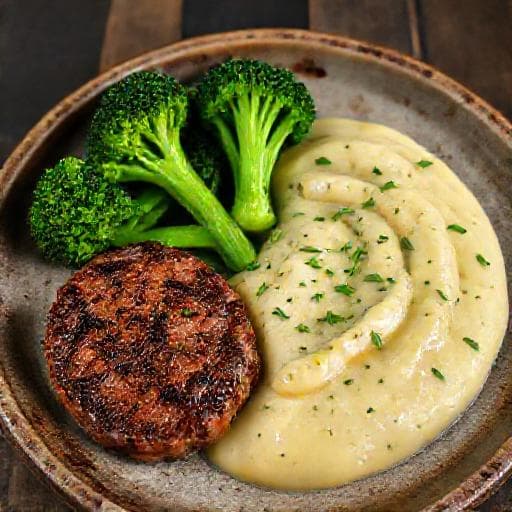 Biff med Broccoli och Örtkryddad Potatispuré