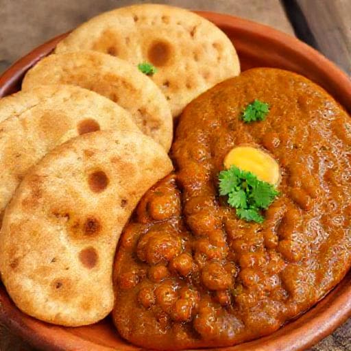 दाल बाटी चूरमा विद पंचमेल दाल और गुड़