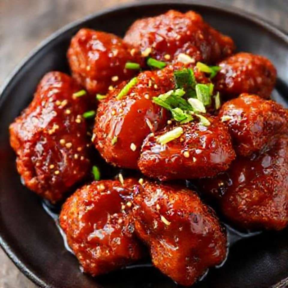 Korean Fried Chicken (Yangnyeom Chicken)