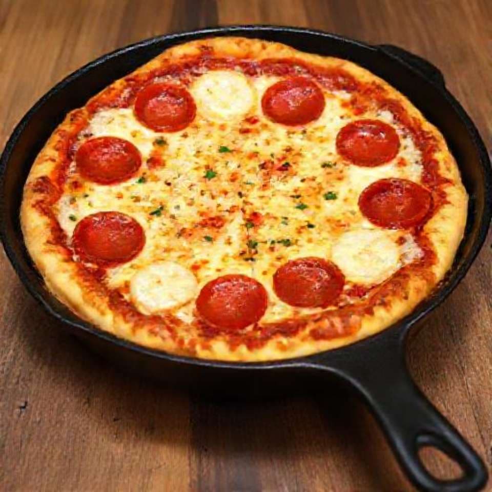 Quick & Easy Skillet Pepperoni Pizza