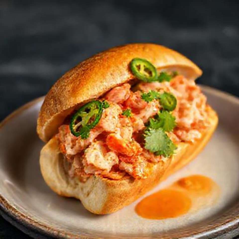 Spicy Lobster Roll with Sriracha Aioli