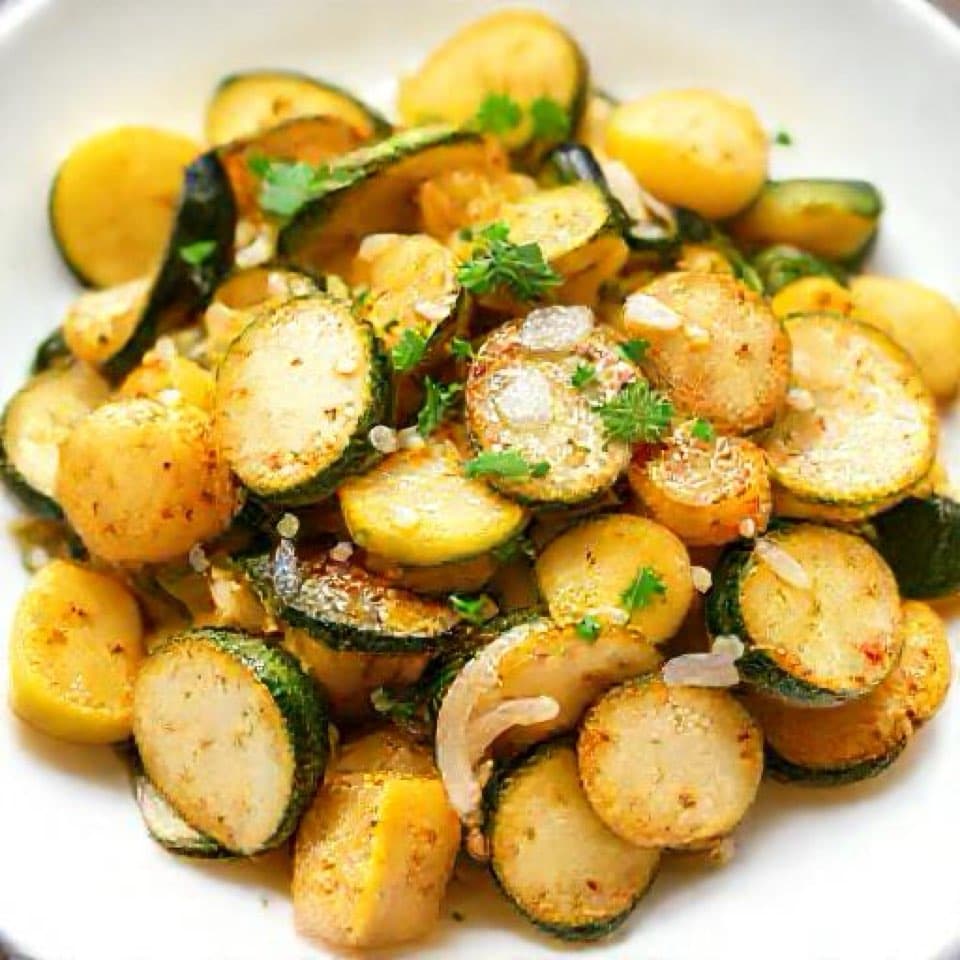 Sautéed Zucchini and Squash with Garlic and Onion