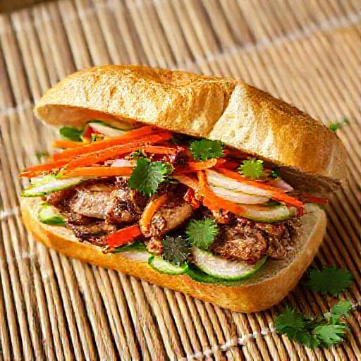 Banh Mi med Sitrongress Svinekjøtt