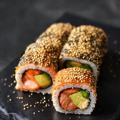 Sushi Saumon-Avocat Grillé et Sésame