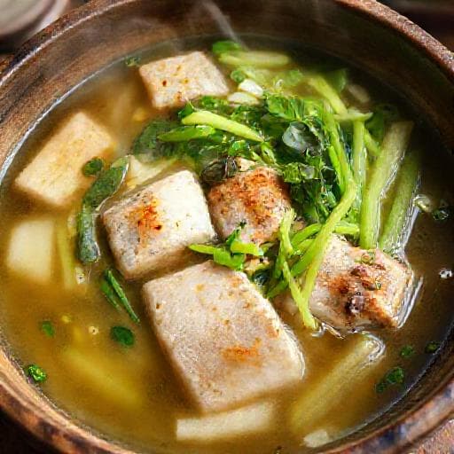 Lẩu Cá Thác Lác Khổ Qua Truyền Thống