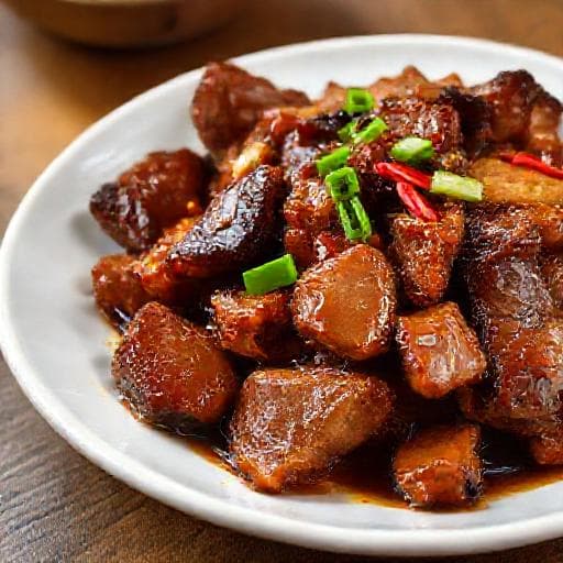 Thịt ba chỉ rang cháy cạnh truyền thống