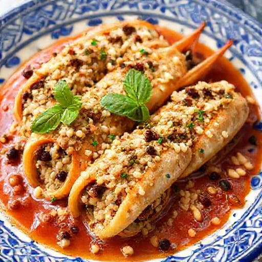 Пълнени калмари с ориз и стафиди (Гръцки стил)