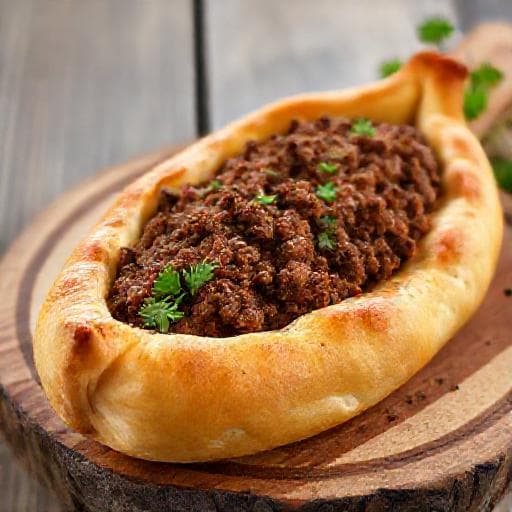Класическо пиде с кайма