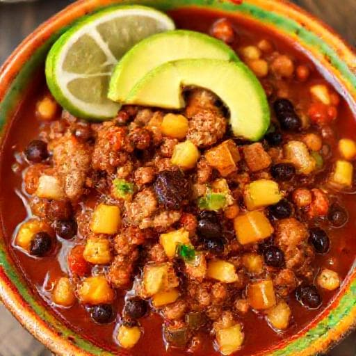 Chili Express cu Carne de Porc și Fasole Neagră