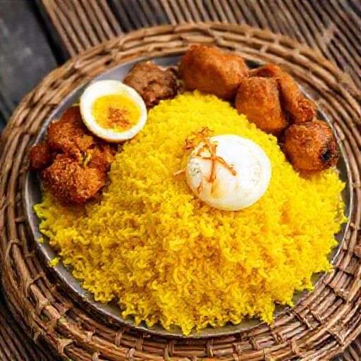 Nasi Kuning Tradisional