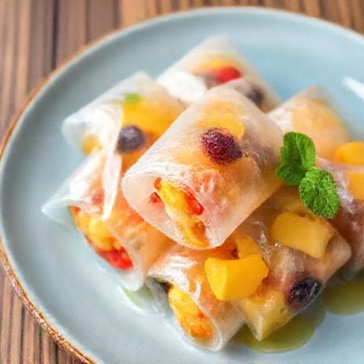ปอเปี๊ยะเวียดนามไส้ผลไม้ (Bánh tráng miệng)