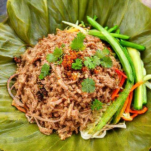 ลาบเนื้อ (ลาบหมูแบบดั้งเดิม)