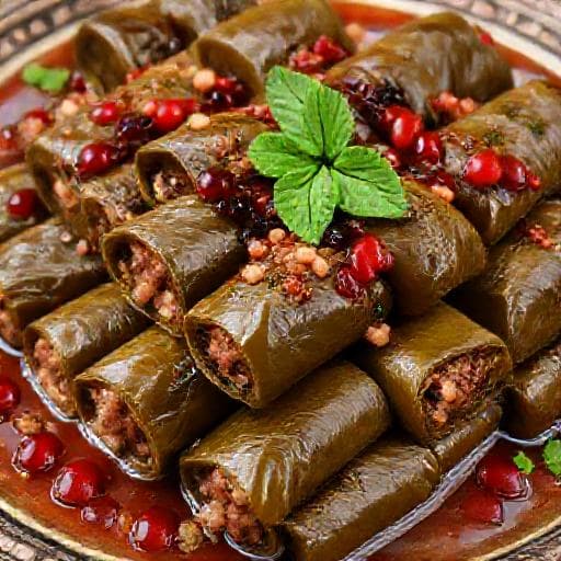 يالنجي باللحم المفروم والرمان