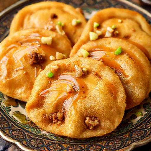 قطايف بالجوز التقليدية