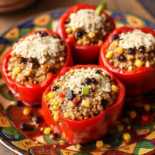 Rocoto Relleno de Quinua y Verduras