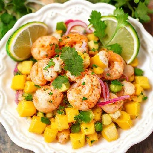Ceviche de Camarón con Mango y Aguacate
