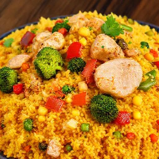 Arroz con Pollo Costarricense con Vegetales Mixtos