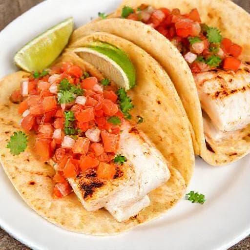 Tacos de Pescado a la Parrilla con Salsa Fresca