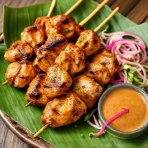 Satay Csirke Nyársak Thaiföldi Ízesítéssel
