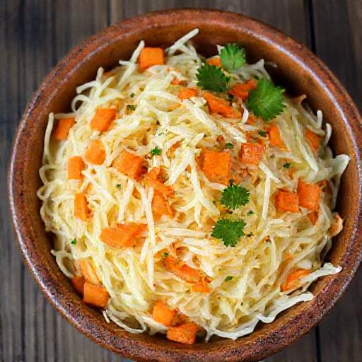 Класическа зелелева салата с моркови