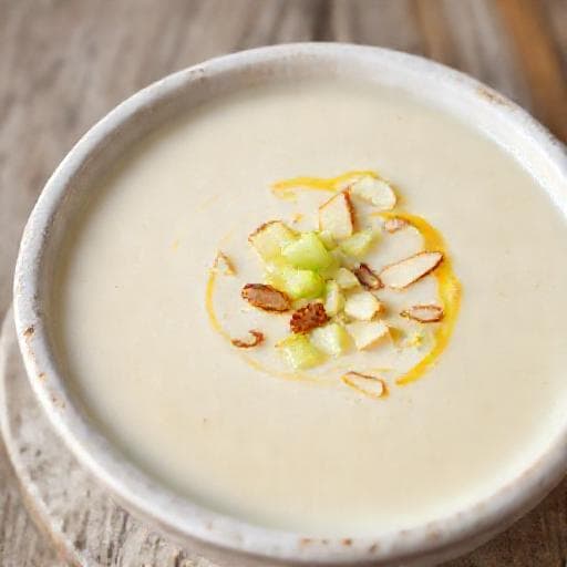 Gazpacho Blanco de Almendras y Manzana