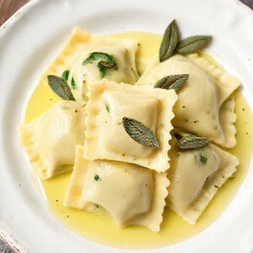 Klassisk Ravioli med Ricotta og Spinat