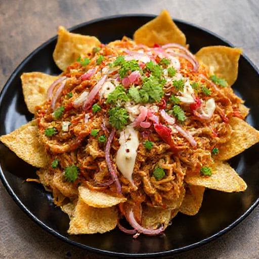 Asiatisk-inspirerede Nachos med Sriracha-Pulled Chicken