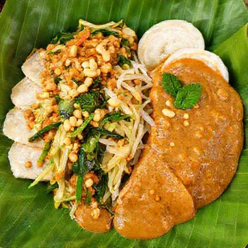Pecel Pincuk dengan Lontong