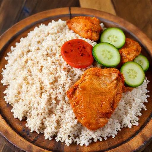 Nasi Gemuk Jambi dengan Ayam Goreng