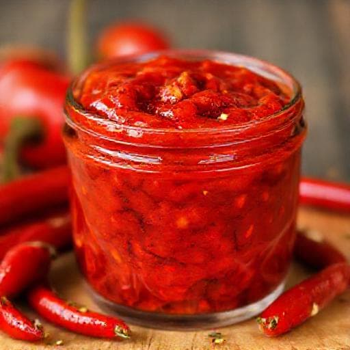 Быстрая аджика из печеного перца