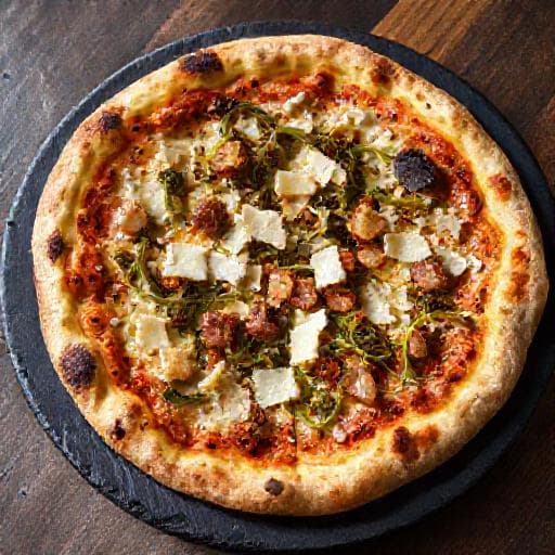 Pizza Scrocchiarella Romana con Cicoria e Guanciale