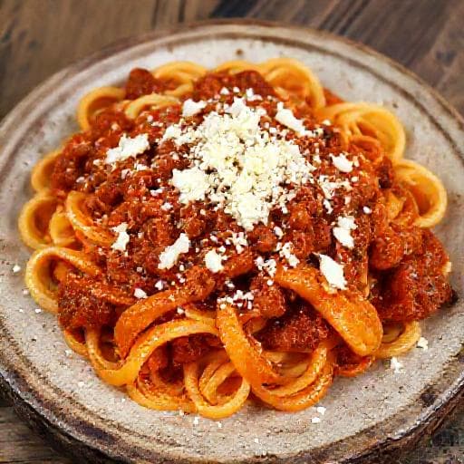 Mafaldine al Ragù Napoletano con Ricotta Salata