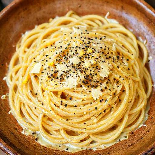 Pasta Burro e Parmigiano con Limone e Pepe Nero